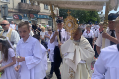 2C8D28F3-B19F-4841-97D5-4EEE44E80A81