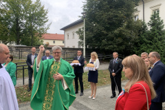 620C44D1-2B35-4091-B5C0-8F87A32DC2AF