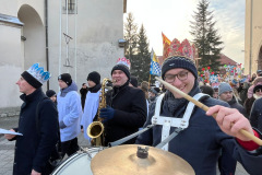 fc9b7cdd-8805-44e4-a63c-4ca18c3a90c5