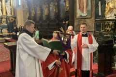 03839EBC-2F70-477B-AE40-96B66CAB3A6E