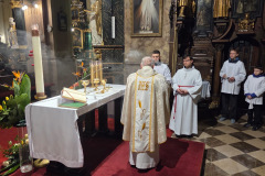 f4d01667-222e-447b-9dd3-4c457b9dd1e6